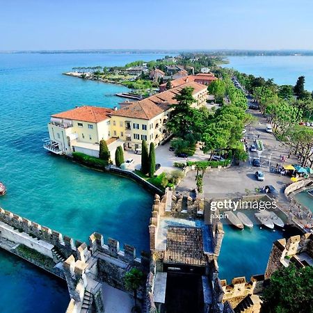La Lampara Сирмионе Экстерьер фото