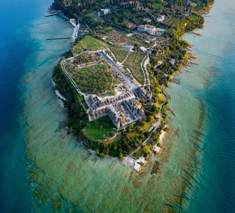 La Lampara Сирмионе Экстерьер фото